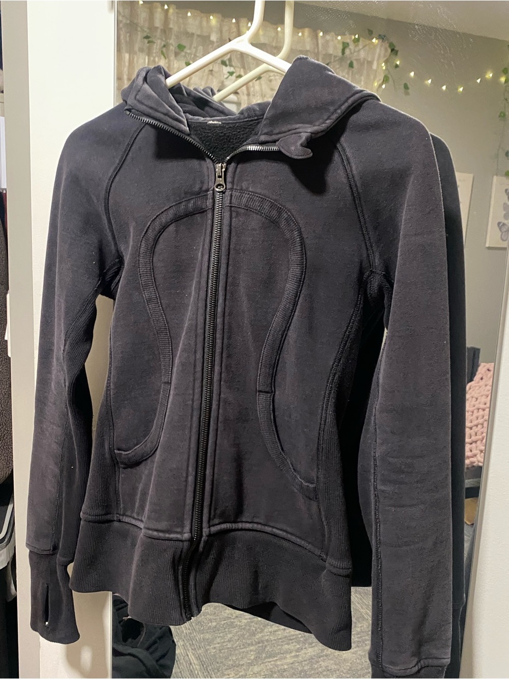Lululemon Scuba - Black